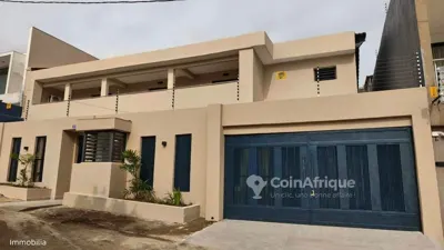 Villa duplex 7 pièces neuve — Cocody Riviera 3
