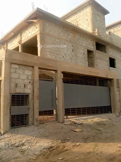 Villa duplex 6 pièces avec piscine — Bingerville Marchouz