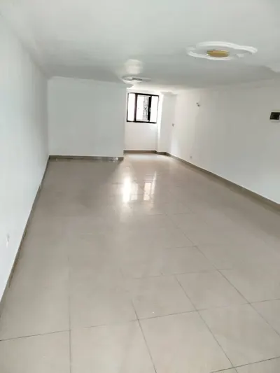 Appartement 3 pièces — Cocody 8ème tranche