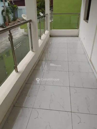 Villa duplex 6 pièces avec garage — Cité Magnin 8e tranche