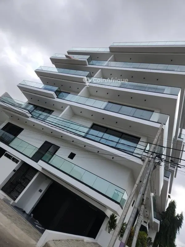 Appartement 4 pièces avec piscine et salle de sport — M'Badon