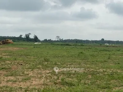 Terrain 500 m² — Brofodoume