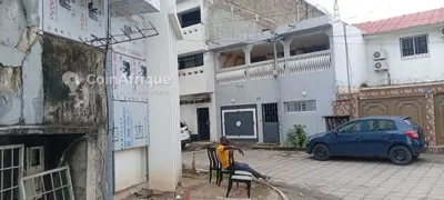 Villa duplex 4 pièces avec dépendance — Koumassi
