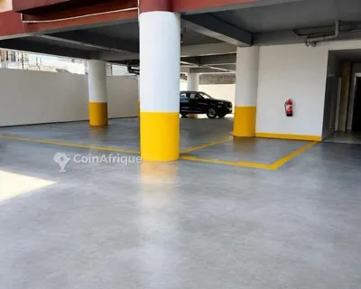 Appartement T4 de standing avec ascenseur — Marcory Zone 4