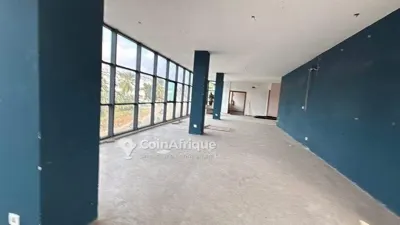 Bureau open space 160 m² — Cocody 2-Plateaux Vallon